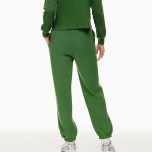 Tna Cozy Fleece Boyfriend Sweatpant In Emerald Green